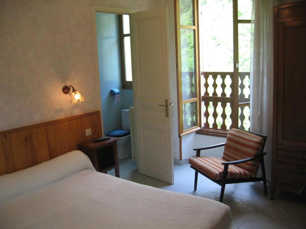 Chambres D'Hotes Le Terminus Fontan Rum bild