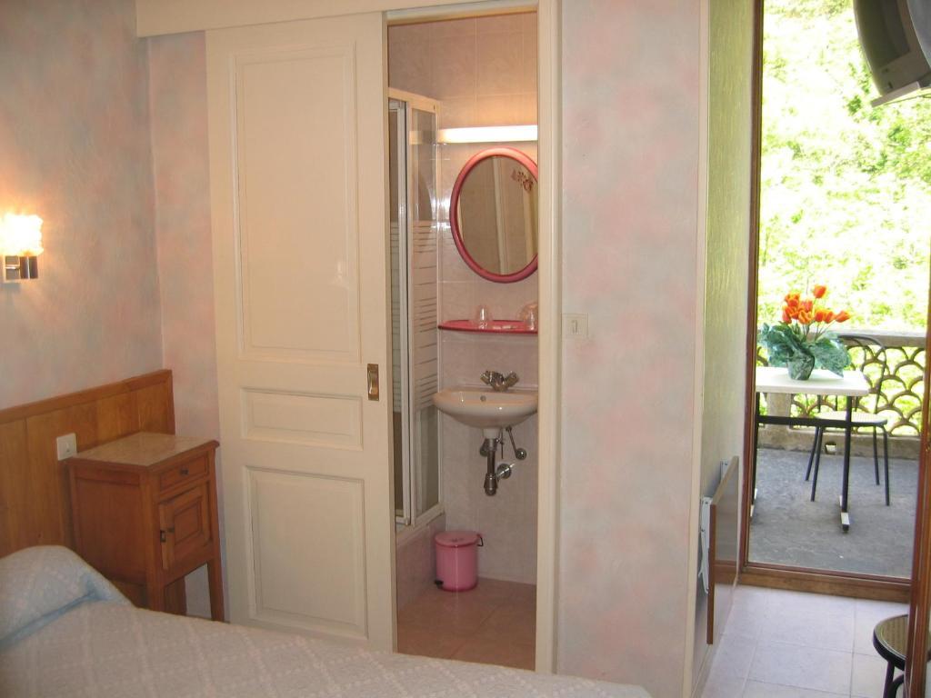 Chambres D'Hotes Le Terminus Fontan Rum bild